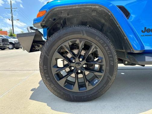 2023 Jeep Gladiator Overland