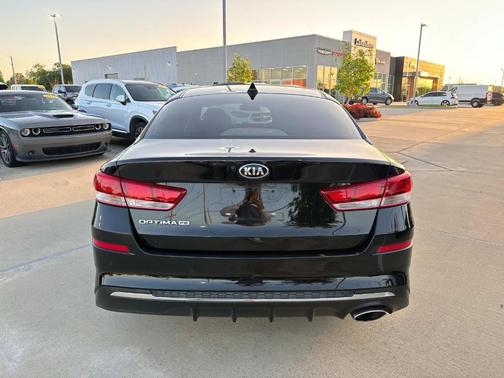 2020 Kia Optima LX