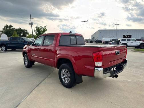 2016 Toyota Tacoma SR5