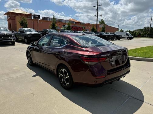 2024 Nissan Sentra SV