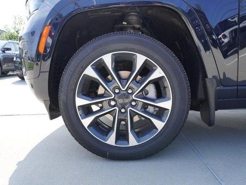 2025 Jeep Grand Cherokee Overland