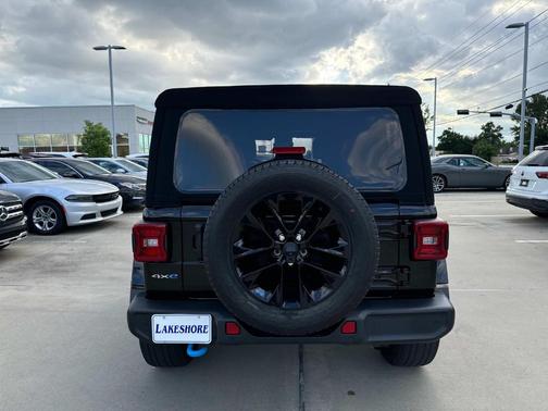 2022 Jeep Wrangler Unlimited 4xe Sahara