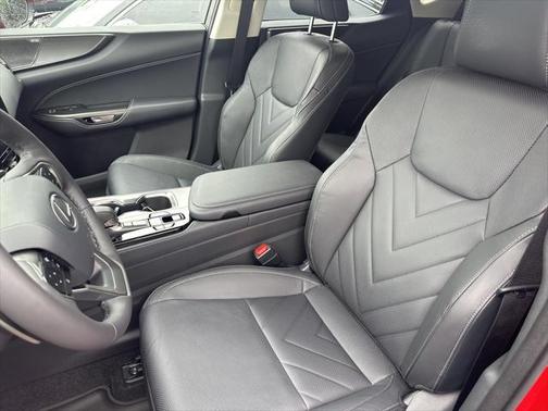 2025 Lexus NX 350h Luxury