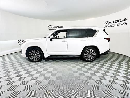2023 Lexus LX 600 Luxury