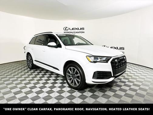 2022 Audi Q7 45 Premium Plus