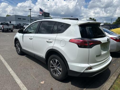 2017 Toyota RAV4 Hybrid XLE