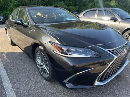 2023 Lexus ES 350 Ultra Luxury