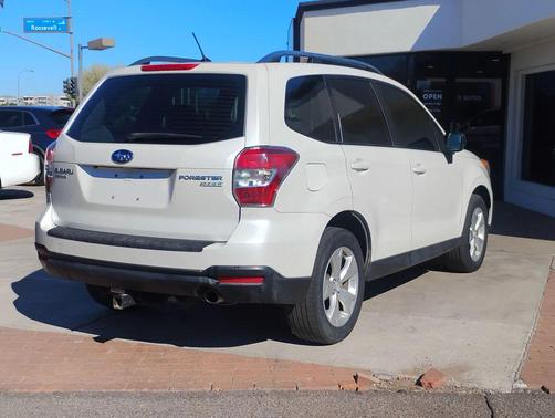 2015 Subaru Forester 2.5i