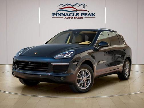 2017 Porsche Cayenne Platinum Edition