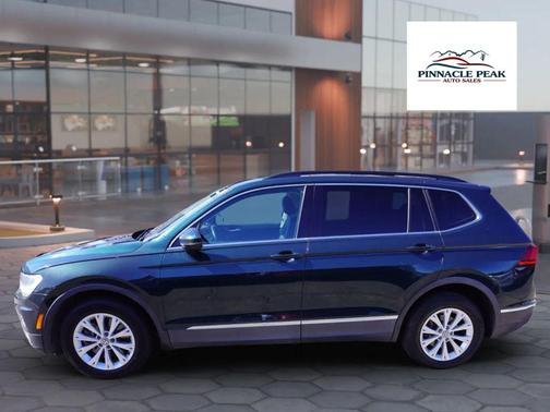 Dark Moss Green Metallic 2018 Volkswagen Tiguan 2.0T SE