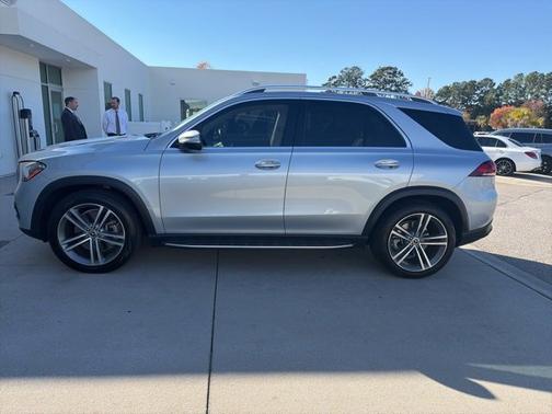 2022 Mercedes-Benz GLE 450 Base 4MATIC