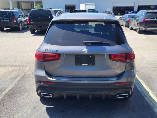 2023 Mercedes-Benz GLB 250