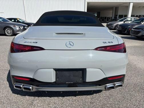 MANUFAKTUR Alpine Grey Non-Metallic 2023 Mercedes-Benz AMG SL 63 Base