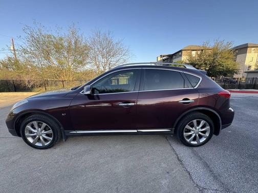 2017 INFINITI QX50 Base