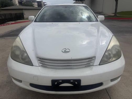 White 2002 Lexus ES 300 Base