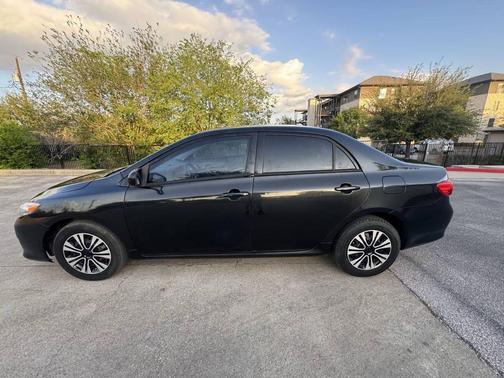 Black Sand Pearl 2010 Toyota Corolla LE