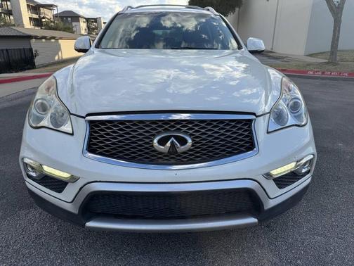 2016 INFINITI QX50 Base