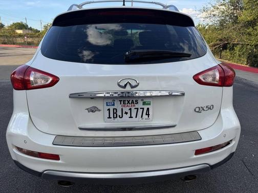 2016 INFINITI QX50 Base
