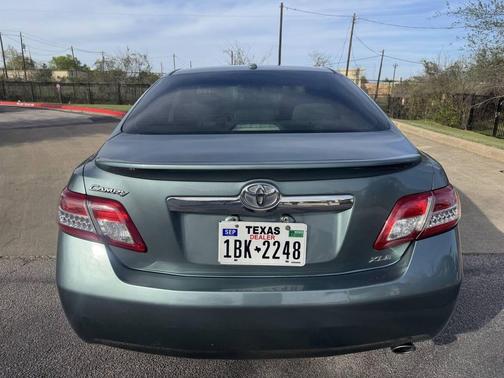 2010 Toyota Camry XLE