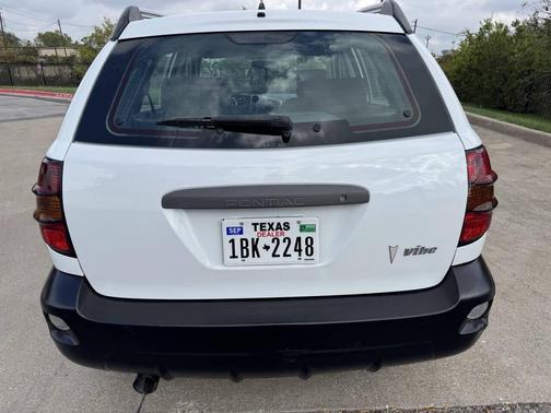 2007 Pontiac Vibe Base