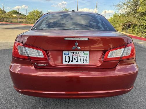 2011 Mitsubishi Galant Base