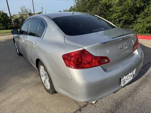 2011 INFINITI G25 Journey