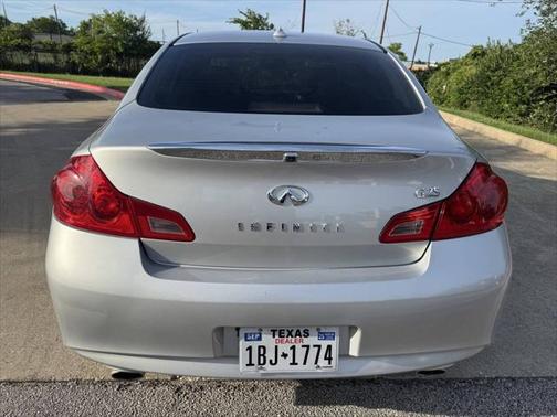 2011 INFINITI G25 Journey