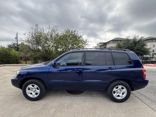 2003 Toyota Highlander Base