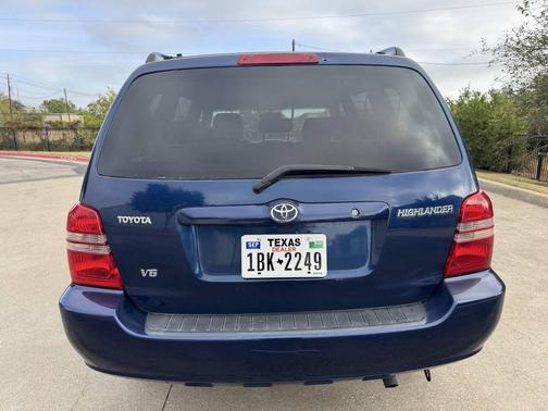 2003 Toyota Highlander Base