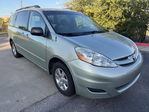 2008 Toyota Sienna LE