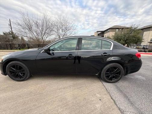 2011 INFINITI G25 Journey