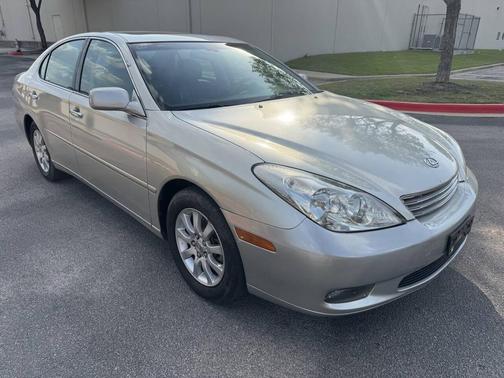 Millennium Silver Metallic 2002 Lexus ES 300 Base