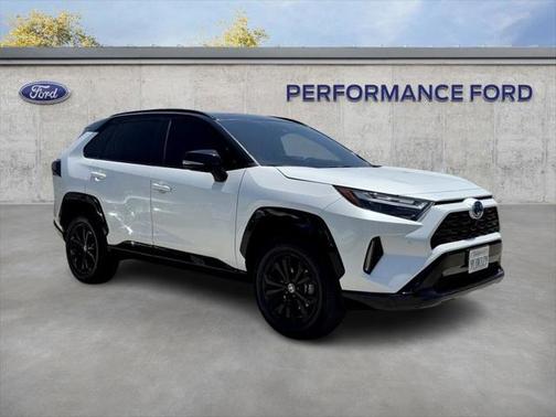 2024 Toyota RAV4 Hybrid SE