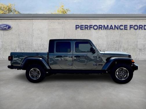 2022 Jeep Gladiator Sport S