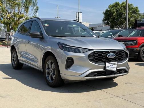 ICONIC SILVER METALLIC 2024 Ford Escape ST-LINE