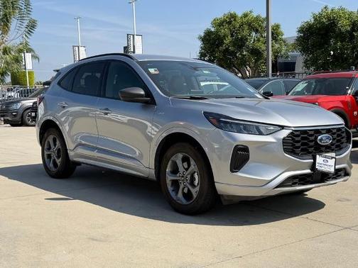 ICONIC SILVER METALLIC 2024 Ford Escape ST-LINE
