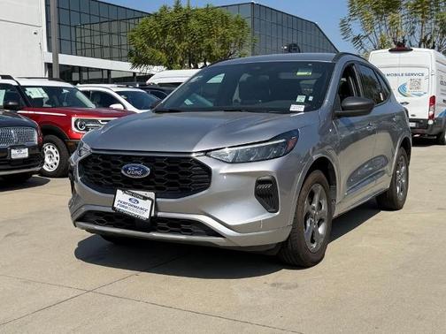 ICONIC SILVER METALLIC 2024 Ford Escape ST-LINE