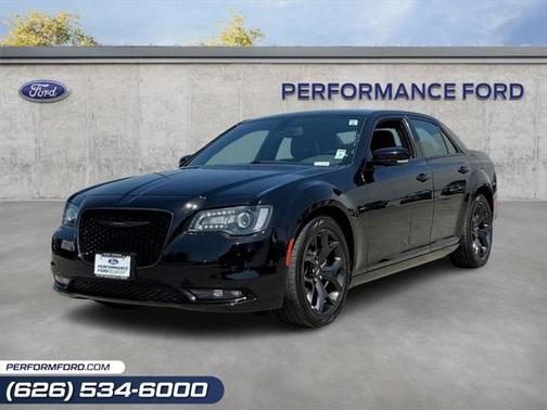 2022 Chrysler 300 S