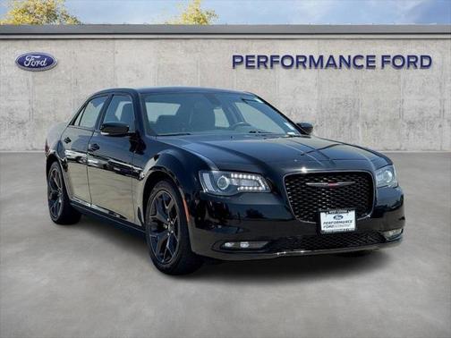 2022 Chrysler 300 S
