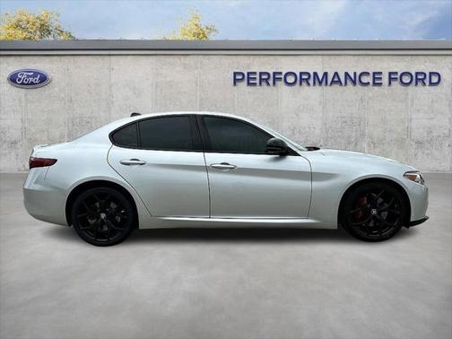 2021 Alfa Romeo Giulia Ti
