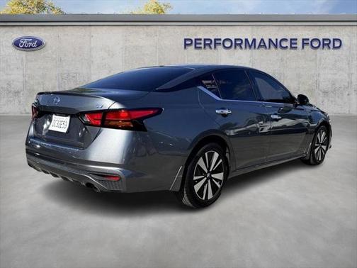 2020 Nissan Altima 2.5 SV