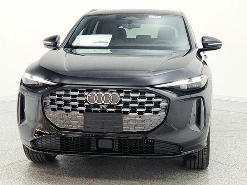 Mythos Black Metallic 2026 Audi Q5 Premium TFSI quattro S tronic
