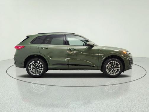 District Green Metallic 2026 Audi Q5 Premium TFSI quattro S tronic