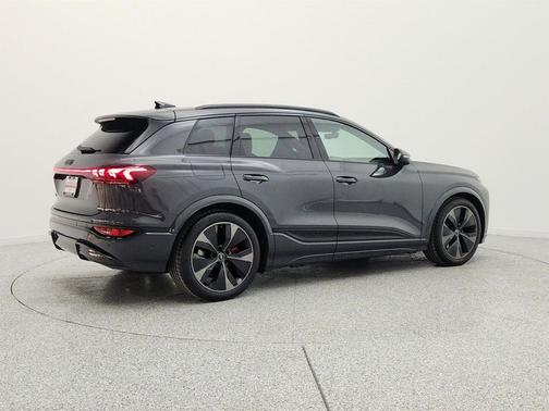 Magnet Gray 2025 Audi SQ6 e-tron Prestige quattro