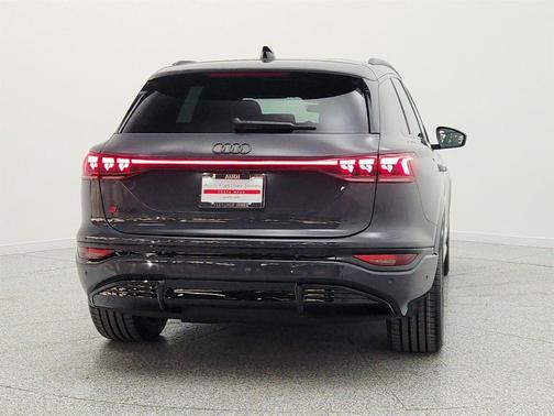 Magnet Gray 2025 Audi SQ6 e-tron Prestige quattro