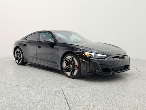 Mythos Black Metallic 2022 Audi RS e-tron GT quattro