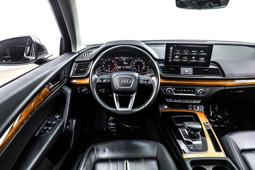 2023 Audi Q5 40 Premium