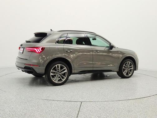 Chronos Gray Metallic 2022 Audi Q3 45 S line Premium Plus