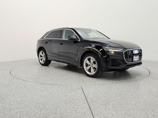 Mythos Black Metallic 2023 Audi Q8 55 Premium Plus