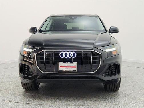 Mythos Black Metallic 2023 Audi Q8 55 Premium Plus